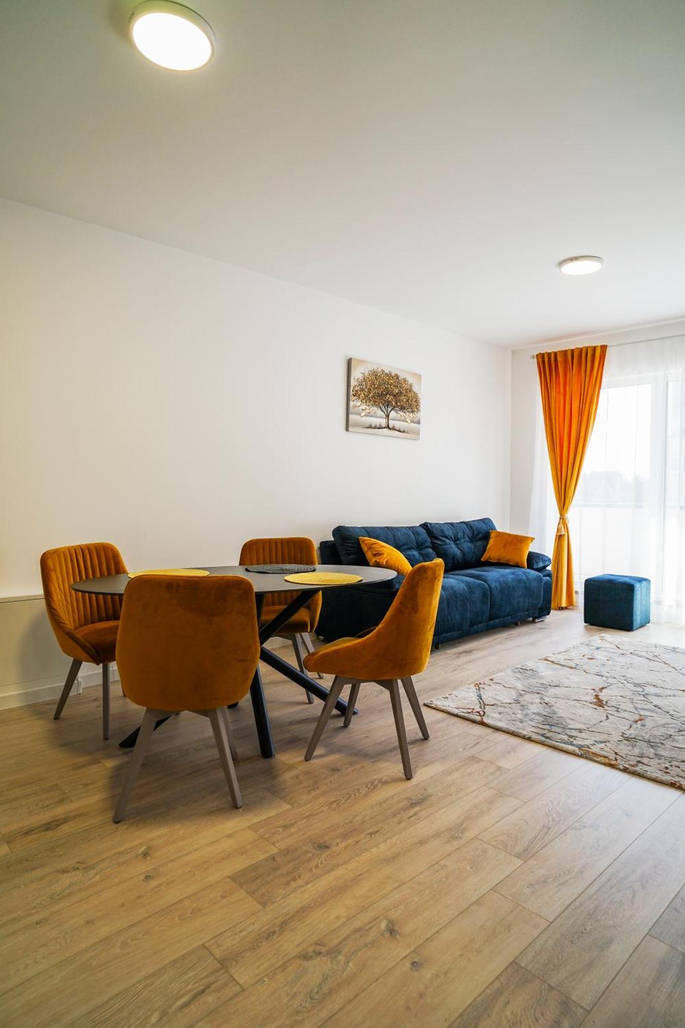 Mirandis Apartments - Comfort & Private Parking Near Coresi Mall Braşov Eksteriør bilde