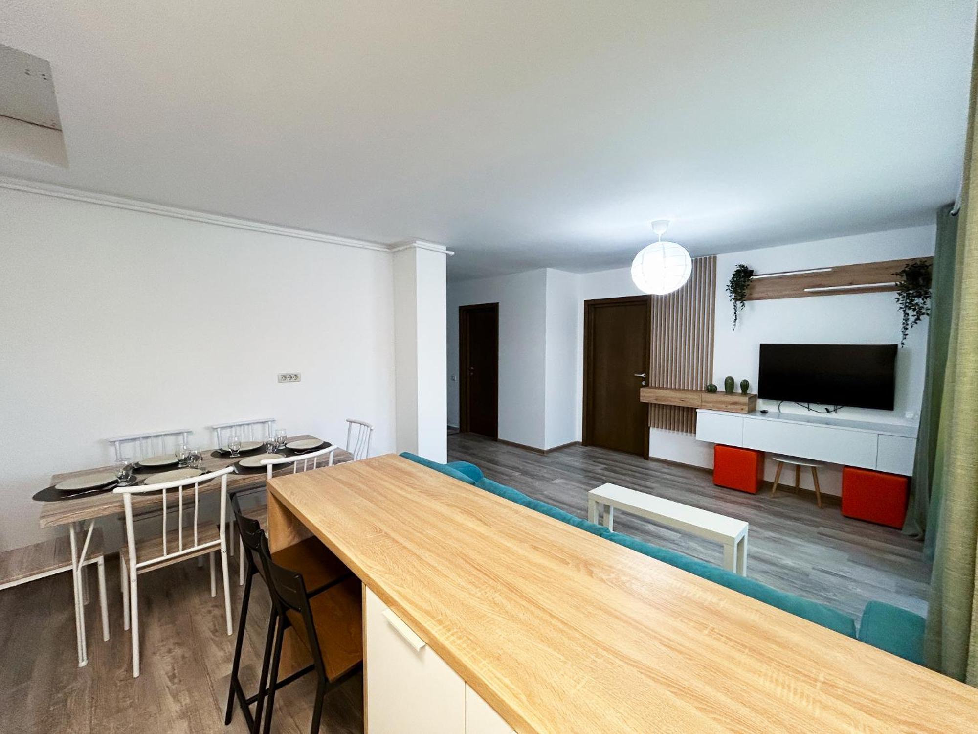 Mirandis Apartments - Comfort & Private Parking Near Coresi Mall Braşov Eksteriør bilde
